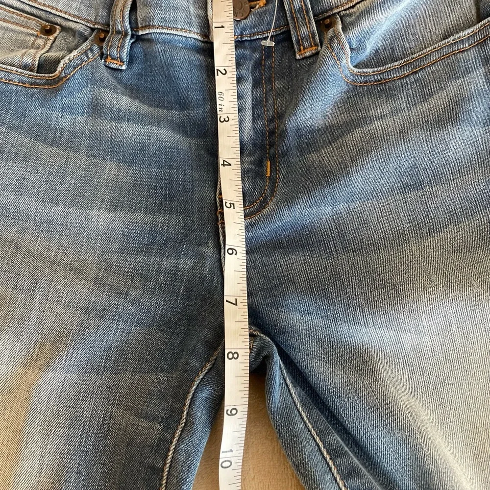 J. Crew Slim Light Wash Skinny Jeans - Size 26x30 - Picture 10 of 12